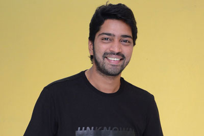 allari-naresh-interview-stills-for-meda-meeda-abbayi